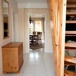 Nyaraló Reetdachhaus 