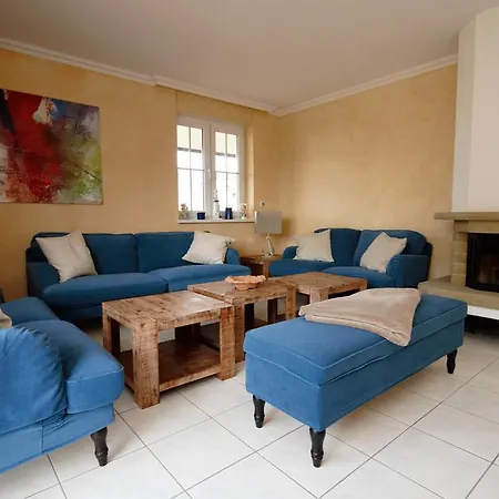 度假居 Reetdachhaus 