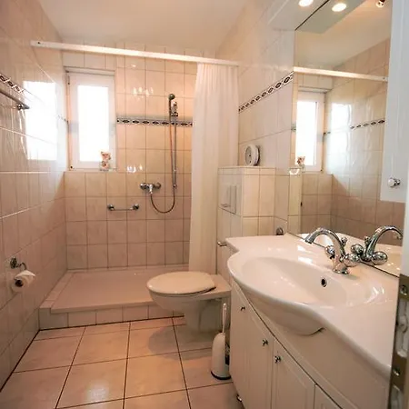 度假居 Reetdachhaus 