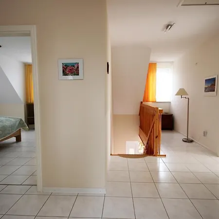 度假居 Reetdachhaus 